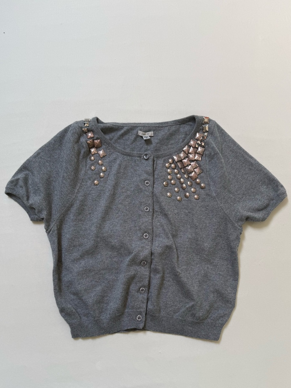 2000s Urban Outfitters Ecote Gray Short-Sleeve Cardigan with Beading Size Small